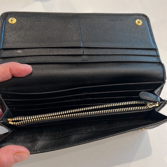 Prada Saffiano wallet - Black - Picture 7 of 16